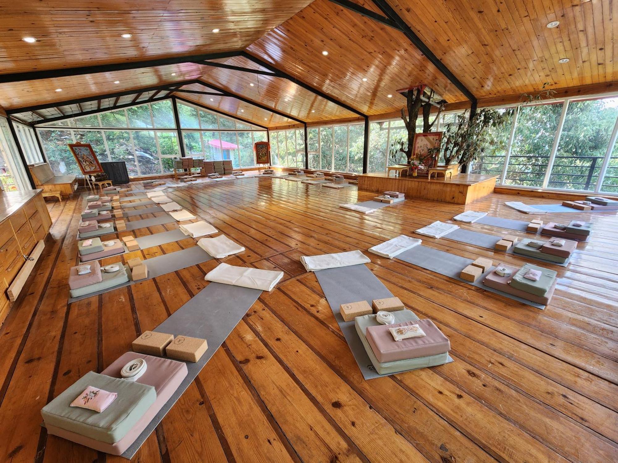 Dwarahat Dunagiri Retreat מראה חיצוני תמונה