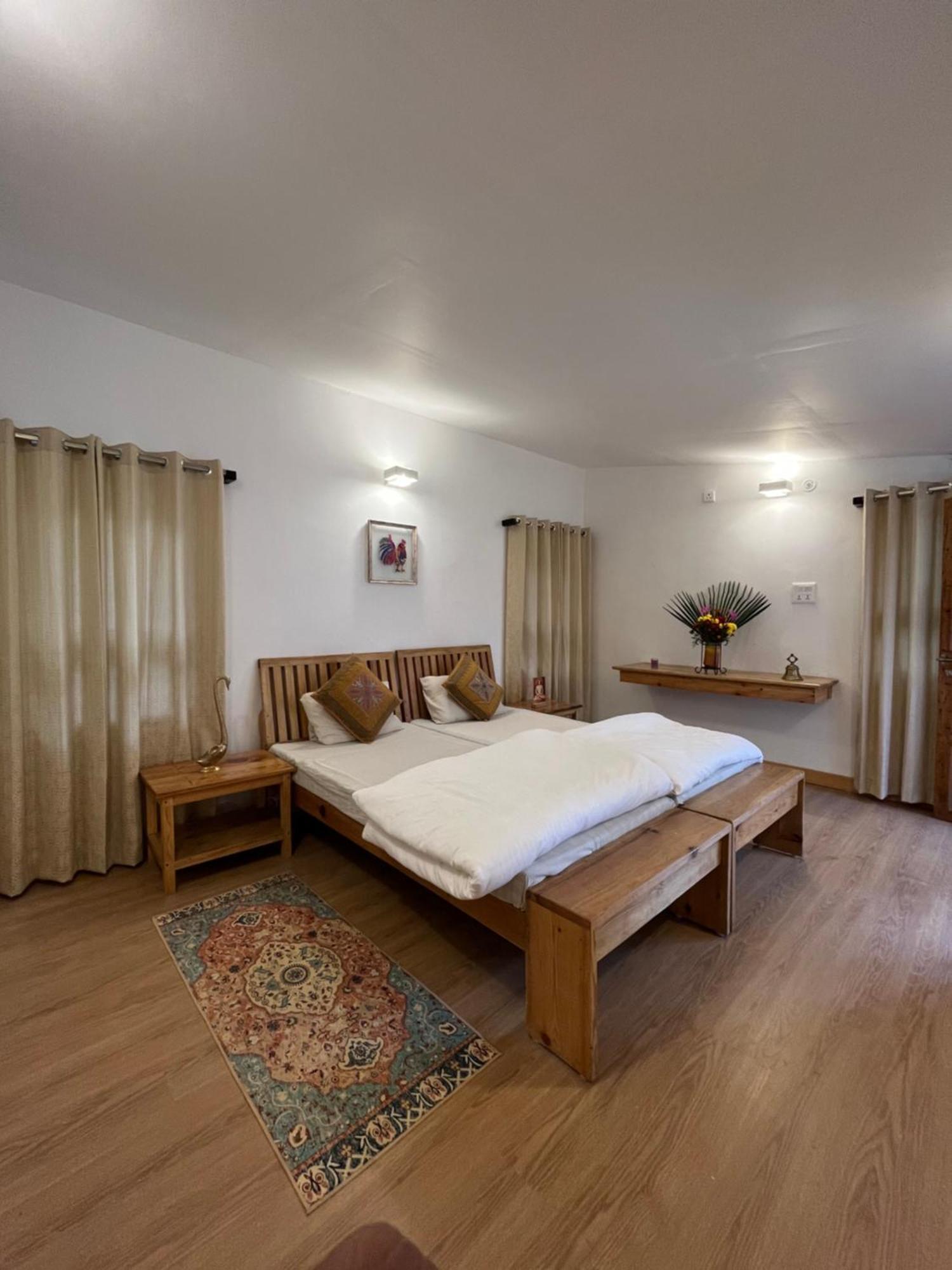 Dwarahat Dunagiri Retreat מראה חיצוני תמונה