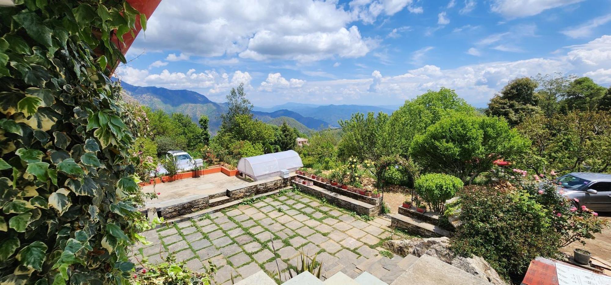 Dwarahat Dunagiri Retreat מראה חיצוני תמונה